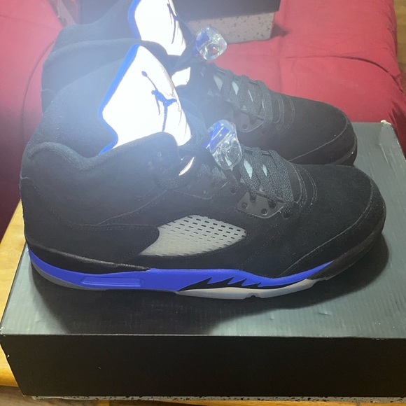 Air Jordan 5 - Picture 5 of 5